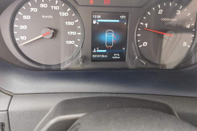 Used Iveco Eurocargo 2021 2.0T Manual Super-Rui Short Wheelbase Low-Roof Side-Hinged Door F1A Odometer Close Up