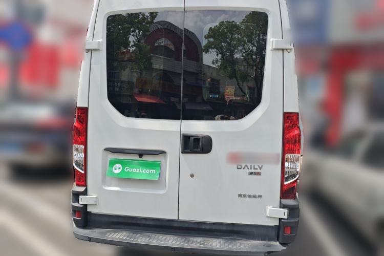 Used Iveco Eurocargo 2021 2.0T Manual Super-Rui Short Wheelbase High-Roof Side-Sliding Door F1A Rear