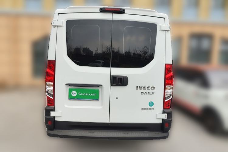 Used Iveco Eurocargo 2021 2.0T Manual Super Rui Short Wheelbase Low-Roof Manual Door F1A Rear