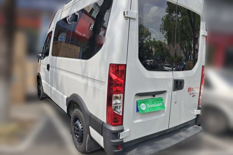 Used Iveco Eurocargo 2021 2.0T Manual Super-Rui Short Wheelbase High-Roof Side-Sliding Door F1A Rear Left 45 Deg
