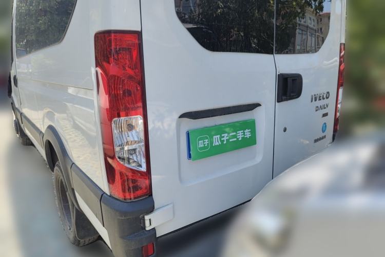 Used Iveco Eurocargo 2021 2.0T Manual Super Rui Long Wheelbase Short Overhang High Roof Side-Sliding Door F1A Rear Left 45 Deg