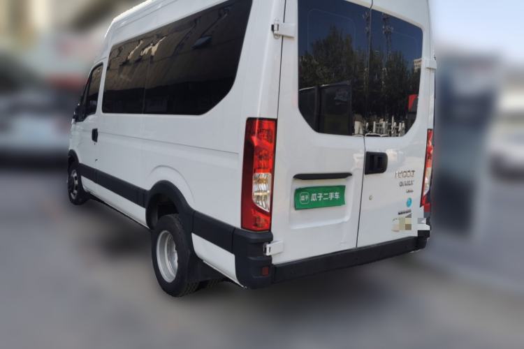 Used Iveco Eurocargo 2021 2.0T Manual Super Rui Long Wheelbase Short Overhang High Roof Side-Sliding Door F1A Rear Left 45 Deg