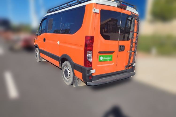 Used Iveco Eurocargo 2021 3.0T Automatic Chao Rui Short Wheelbase Low-Roof Side-Sliding Door F1C Rear Left 45 Deg
