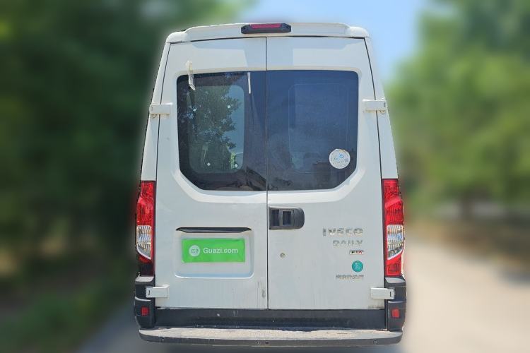 Used Iveco Eurocargo 2021 2.0T Manual Super-Rui Short Wheelbase High-Roof Side-Sliding Door F1A Rear