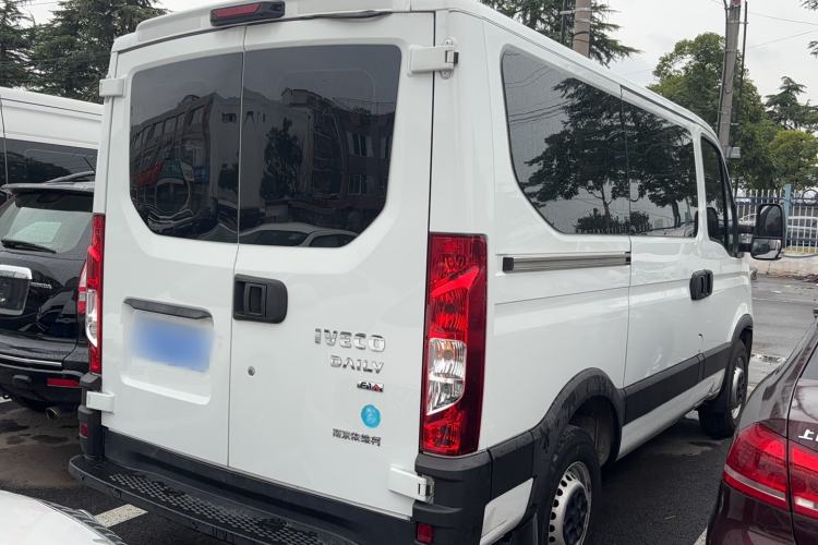 Used Iveco Eurocargo 2021 2.0T Manual Super-Rui Short Wheelbase Low-Roof Side-Hinged Door F1A Rear Right 45 Deg