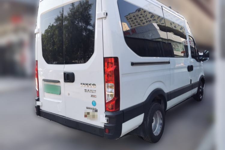 Used Iveco Eurocargo 2021 2.0T Manual Super Rui Long Wheelbase Short Overhang High Roof Side-Sliding Door F1A Rear Right 45 Deg