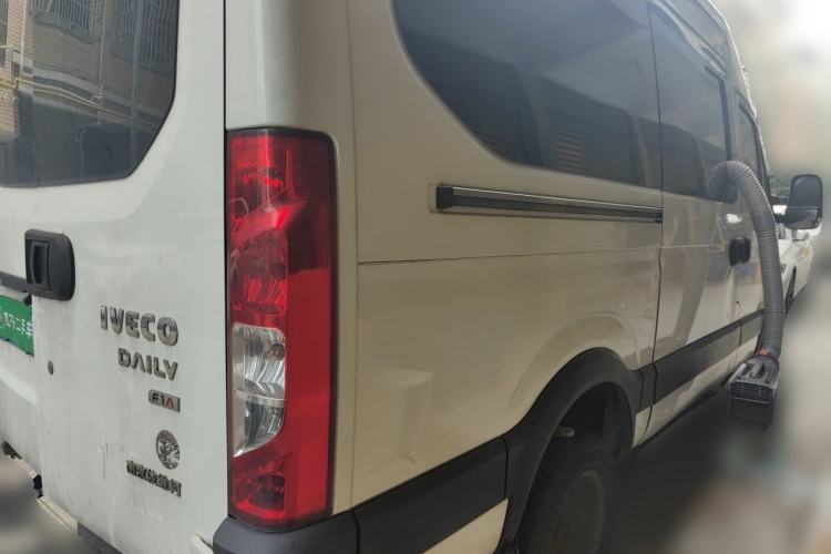 Used Iveco Eurocargo 2021 2.0T Manual Super-Rui Long Wheelbase Short Overhang High Roof Manual Doors F1A Rear Right 45 Deg