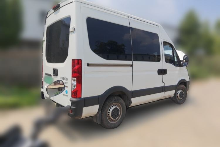 Used Iveco Eurocargo 2021 2.0T Manual Super-Rui Short Wheelbase High-Roof Side-Sliding Door F1A Rear Right 45 Deg