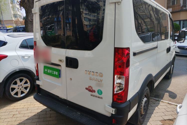 Used Iveco Eurocargo 2021 2.0T Manual Super-Rui Short Wheelbase Low-Roof Side-Hinged Door F1A Rear Right 45 Deg