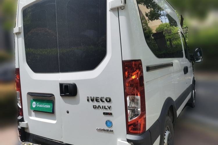 Used Iveco Eurocargo 2021 2.0T Manual Super-Rui Short Wheelbase High-Roof Side-Sliding Door F1A Rear Right 45 Deg