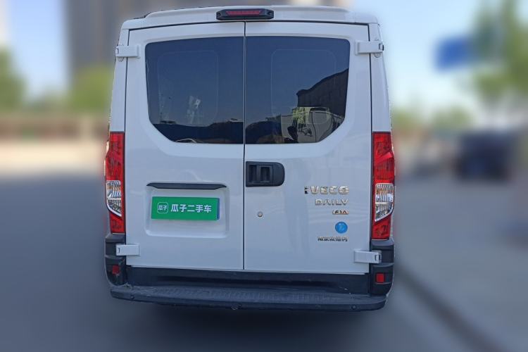 Used Iveco Eurocargo 2021 2.0T Manual Super-Rui Short Wheelbase Low-Roof Side-Hinged Door F1A Rear
