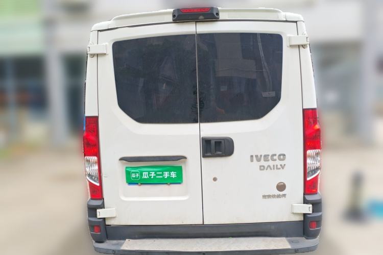 Used Iveco Eurocargo 2021 3.0T Automatic Super-Rui Short Wheelbase Low-Roof Manual-Door F1C Rear