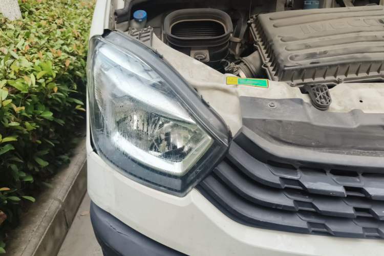 Used Iveco Eurocargo 2021 2.0T Manual Super Rui Long Wheelbase Short Overhang High Roof Side-Sliding Door F1A Right Front Headlight