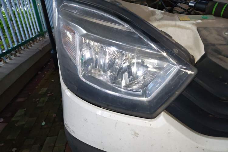 Used Iveco Eurocargo 2021 2.0T Manual Super Rui Long Wheelbase Short Overhang High Roof Side-Sliding Door F1A Right Front Headlight