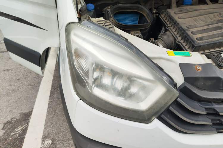 Used Iveco Eurocargo 2021 3.0T Automatic M1 Dedicated Platform Long Wheelbase High Roof Side-Sliding Doors F1C Right Front Headlight