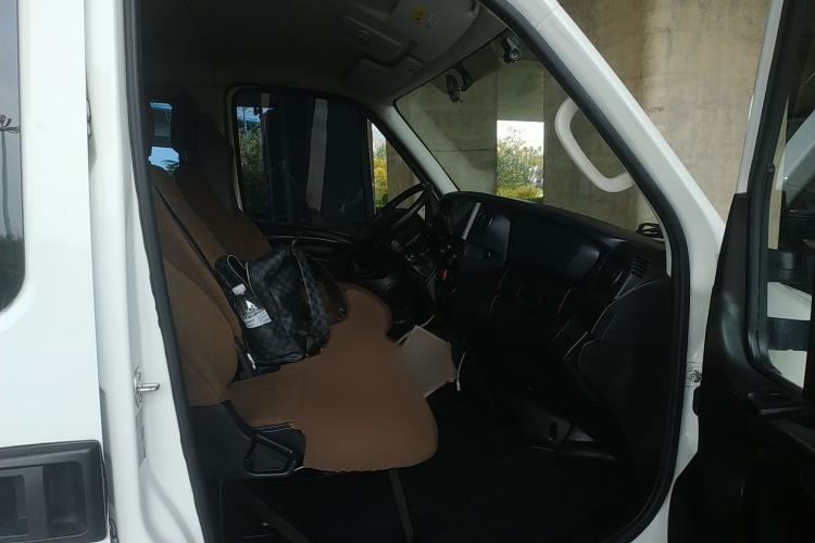 Used Iveco Eurocargo 2021 2.0T Manual Super-Rui Short Wheelbase Low-Roof Side-Hinged Door F1A Right Front Seat