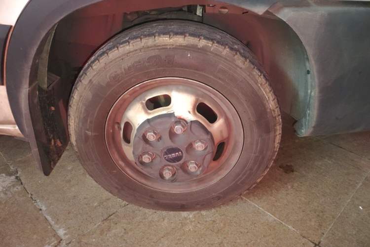 Used Iveco Eurocargo  Right Front Wheel Hub
