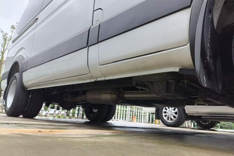 Used Iveco Eurocargo 2021 2.0T Manual Super-Rui Long Wheelbase Short Overhang High Roof Manual Doors F1A Right Side Sill