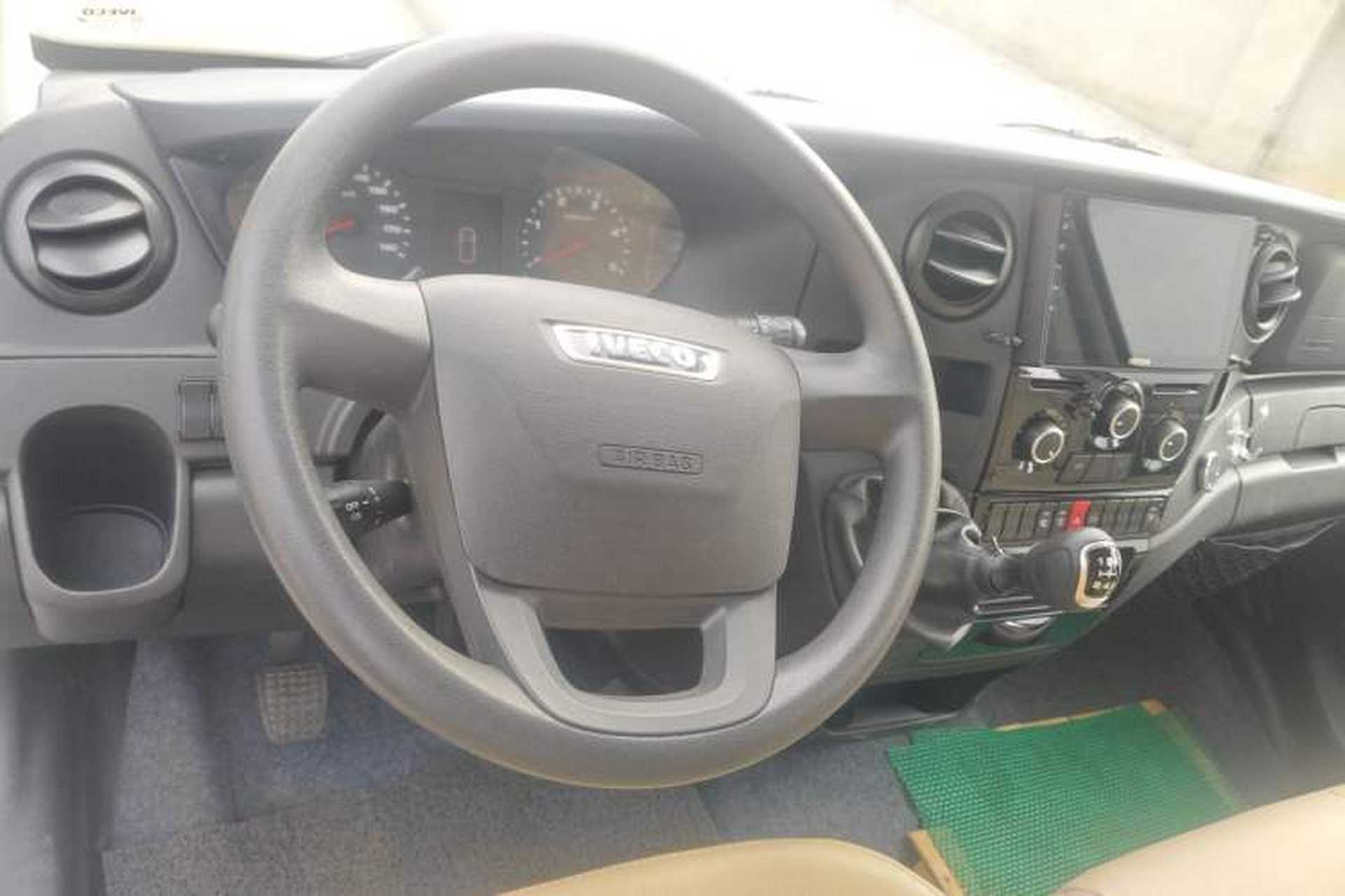 Used Iveco Eurocargo 2021 2.0T Manual Super-Rui Short Wheelbase Low-Roof Side-Hinged Door F1A Steering Wheel