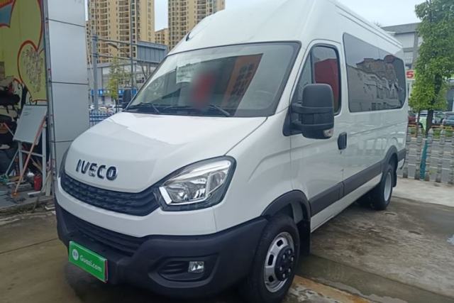 Used Iveco Eurocargo 2021 2.0T Manual Super Rui Long Wheelbase Short Overhang High Roof Side-Sliding Door F1A