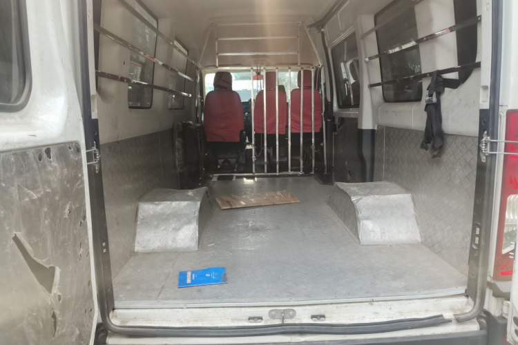 Used Iveco Eurocargo 2021 2.0T Manual Super Rui Long Wheelbase Short Overhang High Roof Side-Sliding Door F1A Trunk