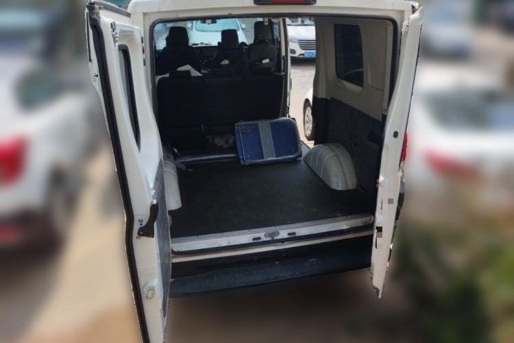 Used Iveco Eurocargo 2021 2.0T Manual Super-Rui Short Wheelbase Low-Roof Side-Hinged Door F1A Trunk