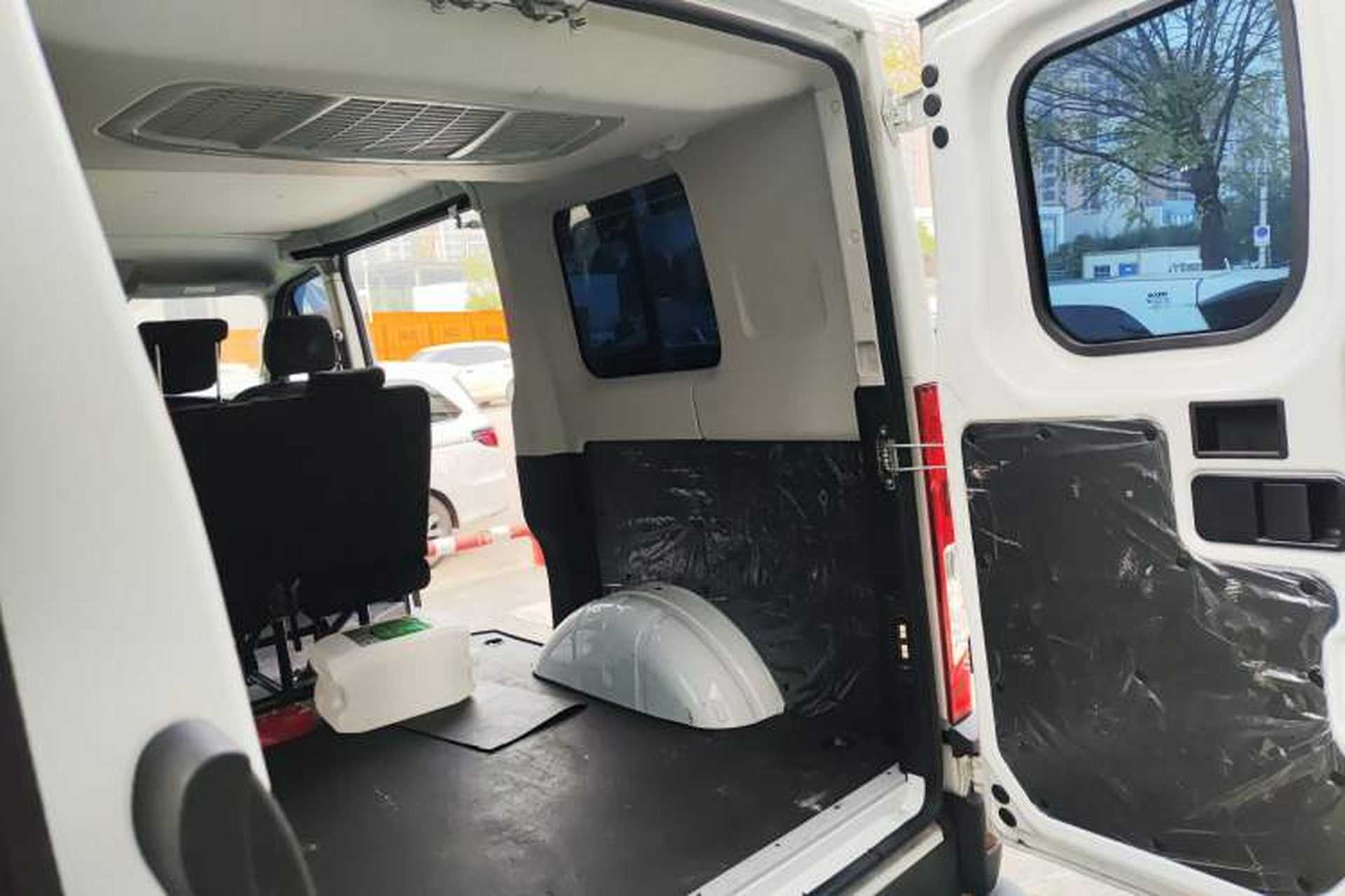 Used Iveco Eurocargo 2021 3.0T Automatic Chao Rui Short Wheelbase Low-Roof Side-Sliding Door F1C Trunk