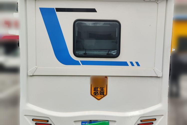 Used Iveco Eurocargo 2021 3.0T Automatic M1 Dedicated Platform Long Wheelbase High Roof Side-Sliding Doors F1C Trunk
