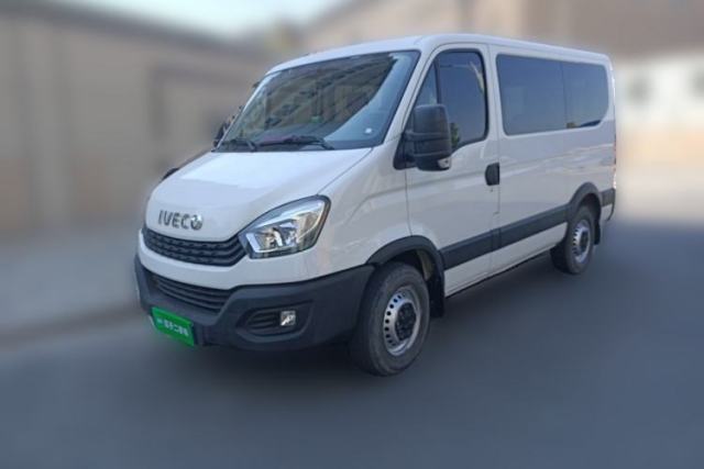 Used Iveco Eurocargo 2021 2.0T Manual Super-Rui Short Wheelbase Low-Roof Side-Hinged Door F1A