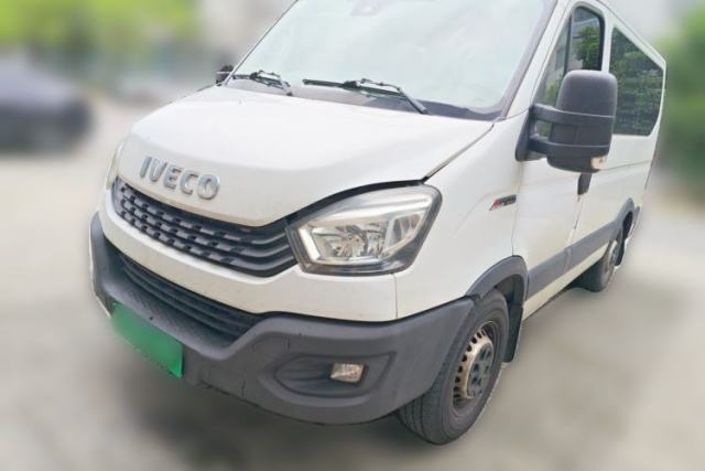 Used Iveco Eurocargo 2021 3.0T Automatic Super-Rui Short Wheelbase Low-Roof Manual-Door F1C