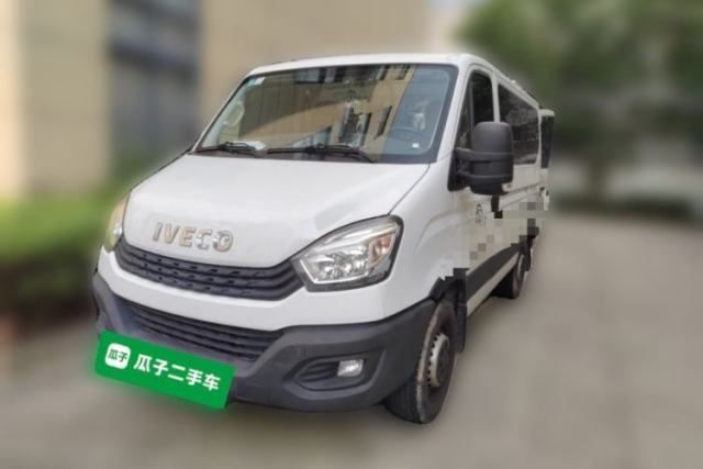 Used Iveco Eurocargo 2021 2.0T Manual Super-Rui Short Wheelbase Low-Roof Side-Hinged Door F1A