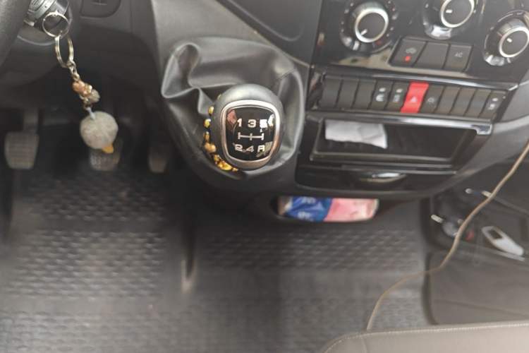 Used Iveco Eurocargo  Gear Lever