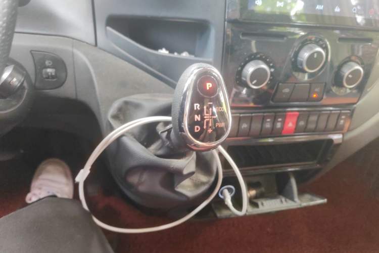 Used Iveco Eurocargo  Gear Lever