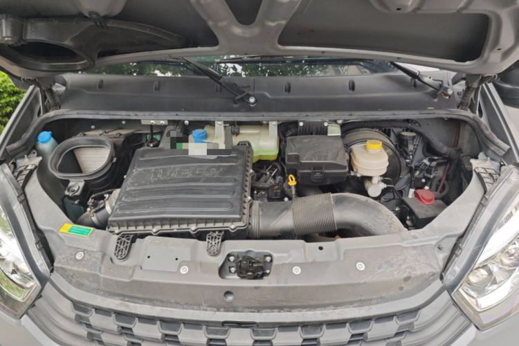 Used Iveco Eurocargo  Engine Bay