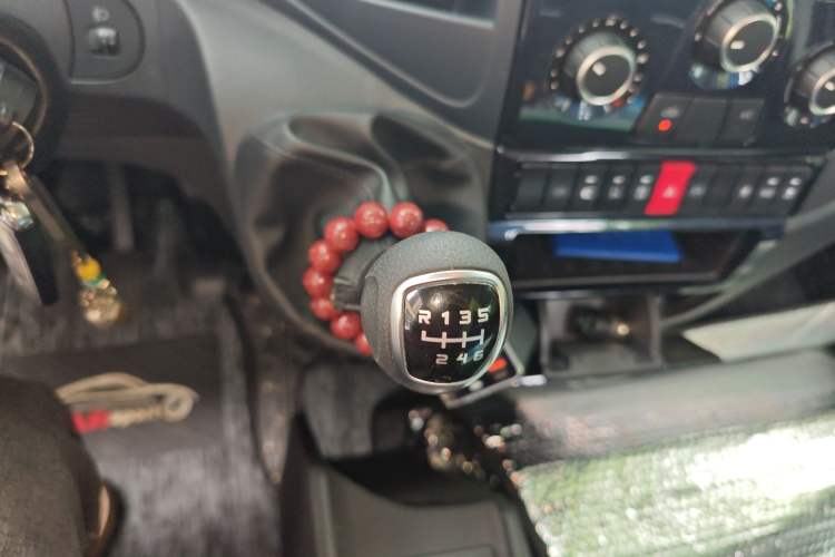 Used Iveco Eurocargo  Gear Lever