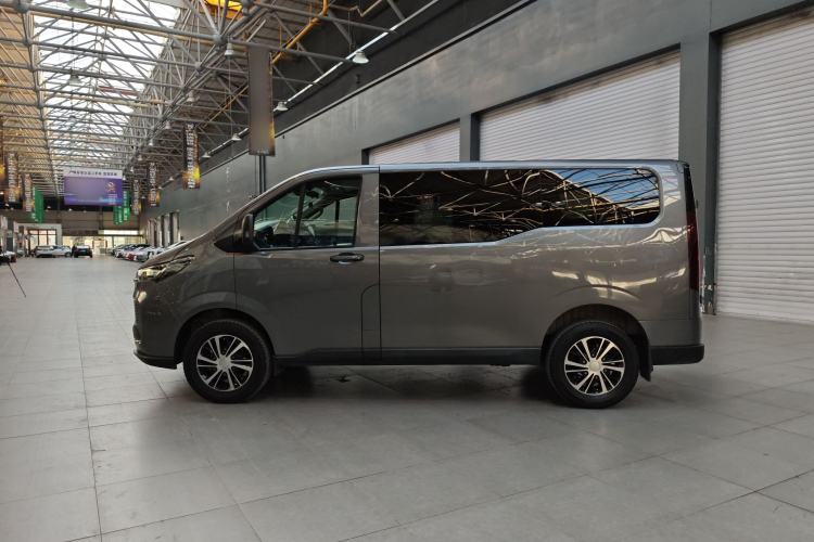 Used Iveco Fidato 2023 C30 Passenger Van 2.0T 93kW Manual Transmission Xingtu Edition Low Roof Exterior 3