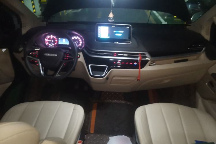 Used Iveco Fidato 2023 C30 Passenger Van 2.0T 110kW Automatic Xingtu Version Low Roof Center Console