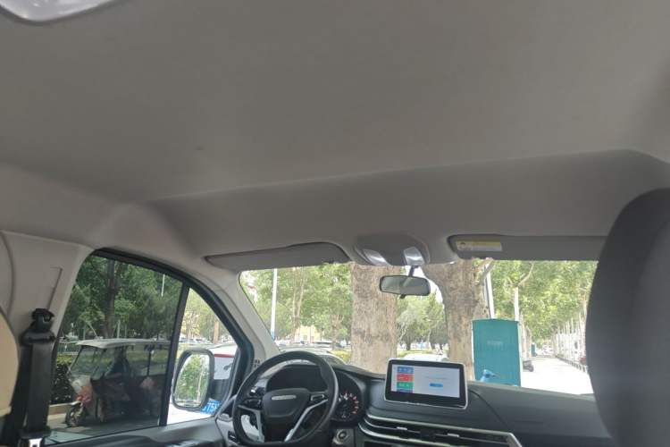 Used Iveco Fidato 2023 C30 Passenger Van 2.0T 110kW Automatic Xingtu Version Low Roof Headliner