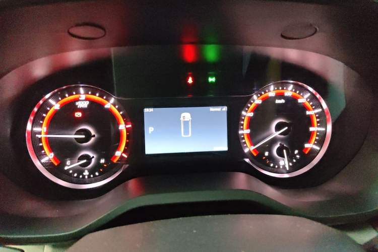 Used Iveco Fidato 2023 C30 Passenger Van 2.0T 110kW Automatic Xingtu Version Low Roof Instrument Cluster