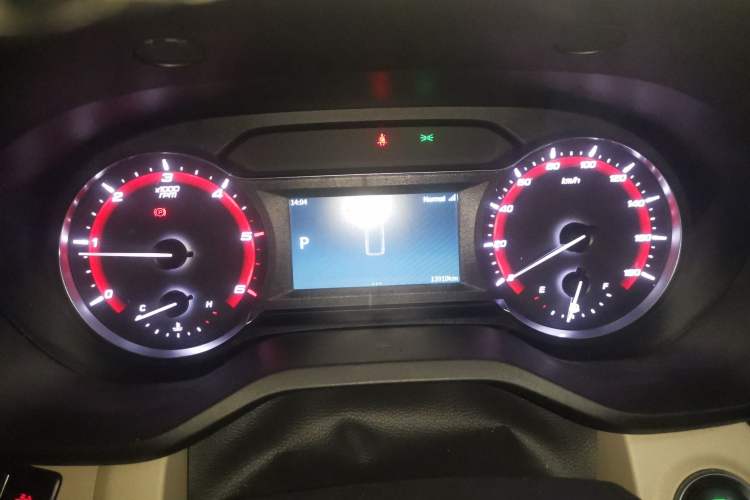 Used Iveco Fidato 2023 C30 Passenger Van 2.0T 110kW Automatic Xingtu Version Low Roof Instrument Cluster