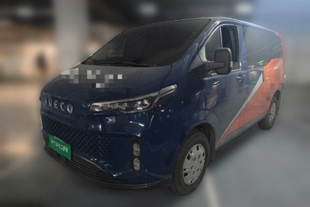 Used Iveco Fidato 2023 C30 Passenger Van 2.0T 93kW Manual Transmission Xingtu Edition Low Roof