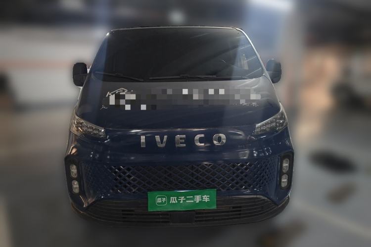 Used Iveco Fidato 2023 C30 Passenger Van 2.0T 93kW Manual Transmission Xingtu Edition Low Roof Front
