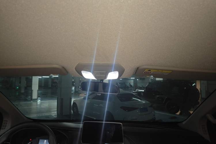 Used Iveco Fidato 2023 C30 Passenger Van 2.0T 93kW Manual Transmission Xingtu Edition Low Roof Headliner
