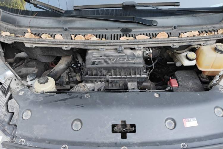 Used Iveco Fidato 2023 C30 Passenger Van 2.0T 93kW Manual Transmission Xingtu Edition Low Roof Engine Bay