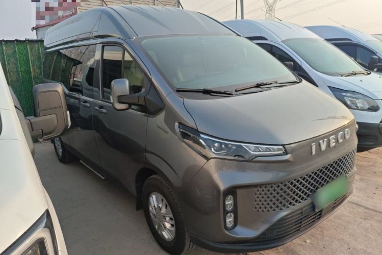 Used Iveco Fidato 2023 B33 Passenger Bus 2.0T 110 kW Automatic Starlight Edition High Roof Exterior 2