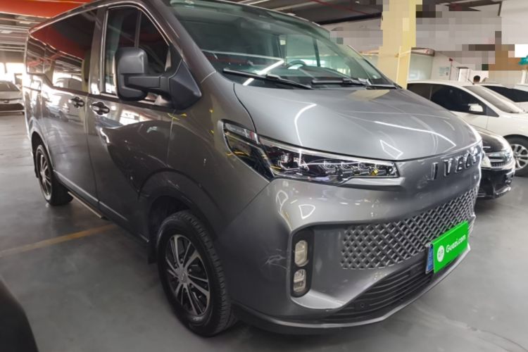 Used Iveco Fidato 2023 C30 Passenger Van 2.0T 93kW Manual Transmission Xingtu Edition Low Roof Front Right 45 Deg