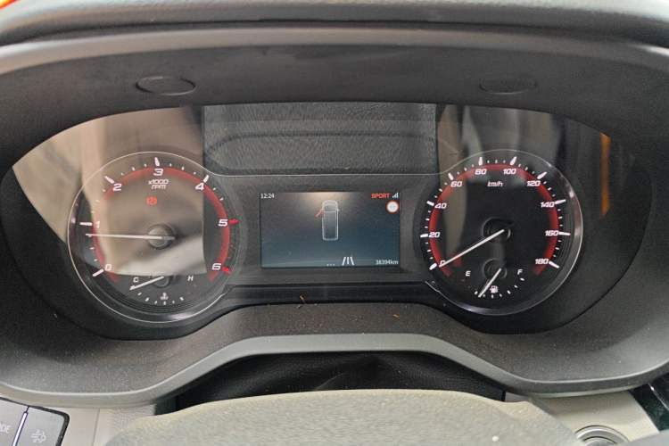 Used Iveco Fidato 2023 C30 Passenger Van 2.0T 93kW Manual Transmission Xingtu Edition Low Roof Instrument Cluster