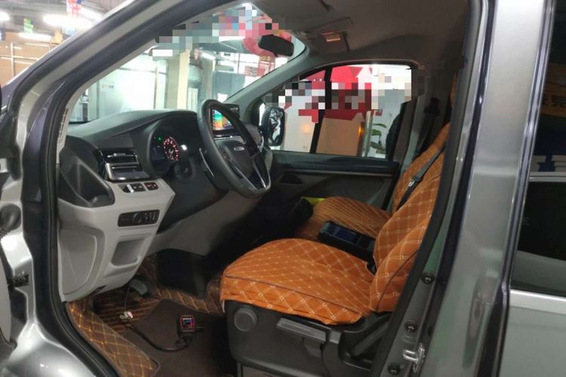 Used Iveco Fidato 2023 C30 Passenger Van 2.0T 110kW Automatic Xingtu Version Low Roof Interior 3
