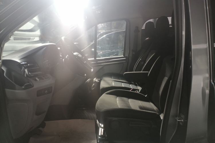 Used Iveco Fidato 2023 C30 Passenger Van 2.0T 93kW Manual Transmission Xingtu Edition Low Roof Left Front Seat