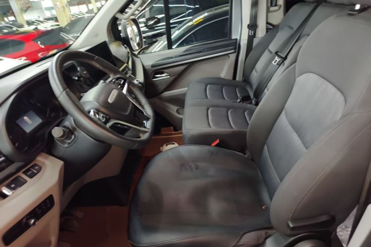 Used Iveco Fidato 2023 C30 Passenger Van 2.0T 93kW Manual Transmission Xingtu Edition Low Roof Left Front Seat